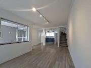 Casa / Sobrado para Venda em Santos/SP Ponta da Praia 2...