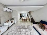 Casa / Sobrado para Venda em Santos/SP Ponta da Praia 3...