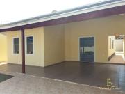 Casa / Sobrado para Venda em Serra Negra/SP Centro 3 Quartos