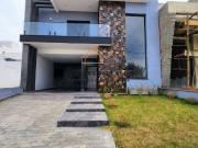 Casa / Sobrado para Venda em Sorocaba/SP Cajuru do Sul 3...