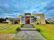 Casa / Sobrado para Venda em Sorocaba/SP Caguassu 4 Quartos