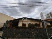 Casa / Sobrado para Venda em Taubaté/SP Centro 4 Quartos