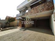 Casa / Sobrado para Venda em Taubaté/SP Centro 5 Quartos