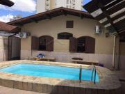 Casa / Sobrado para Venda em Taubaté/SP Centro 5 Quartos