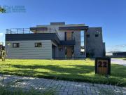 Casa / Sobrado para Venda em Taubaté/SP Chácara São...