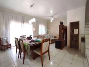 Casa / Sobrado para Venda em Taubaté/SP Estiva 3 Quartos
