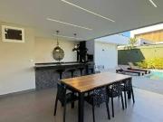 Casa / Sobrado para Venda em Taubaté/SP Pinhão 4 Quartos