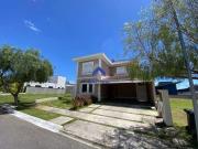 Casa / Sobrado para Venda em Taubaté/SP Piracangaguá 4...