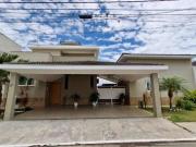 Casa / Sobrado para Venda em Taubaté/SP Piracangaguá...