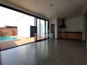 Casa / Sobrado para Venda em Taubaté/SP Piracangaguá 3...