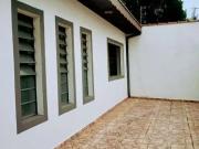 Casa / Sobrado para Venda em Taubaté/SP Vila Areao 2 Quartos