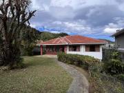 Casa / Sobrado para Venda em Teresópolis/RJ Alto 3 Quartos