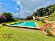 Casa / Sobrado para Venda em Teresópolis/RJ Posse 5 Quartos