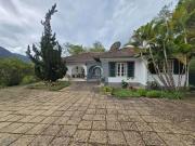 Casa / Sobrado para Venda em Teresópolis/RJ Quebra...