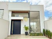 Casa / Sobrado para Venda em Toledo/PR Tocantins 3 Quartos