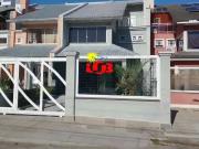 Casa / Sobrado para Venda em Tramandaí/RS Centro 3 Quartos