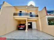 Casa / Sobrado para Venda em Tramandaí/RS Centro 4 Quartos