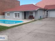 Casa / Sobrado para Venda em Tramandaí/RS Centro 4 Quartos