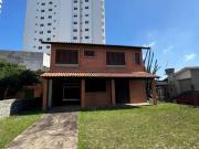 Casa / Sobrado para Venda em Tramandaí/RS Centro 4 Quartos