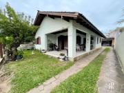 Casa / Sobrado para Venda em Tramandaí/RS Centro 5 Quartos