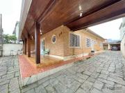 Casa / Sobrado para Venda em Ubatuba/SP Centro 3 Quartos