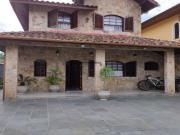 Casa / Sobrado para Venda em Ubatuba/SP Centro 4 Quartos