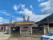 Casa / Sobrado para Venda em Ubatuba/SP Centro 5 Quartos