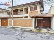 Casa / Sobrado para Venda em Ubatuba/SP Centro 5 Quartos