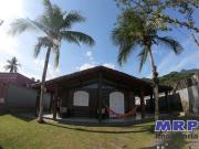Casa / Sobrado para Venda em Ubatuba/SP Horto 4 Quartos
