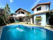 Casa / Sobrado para Venda em Ubatuba/SP Itaguá 4 Quartos