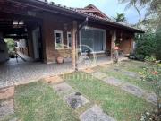 Casa / Sobrado para Venda em Ubatuba/SP Itaguá 5 Quartos