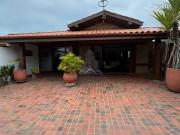 Casa / Sobrado para Venda em Ubatuba/SP Perequê Açu 5...