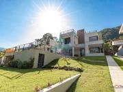 Casa / Sobrado para Venda em Ubatuba/SP Praia da...