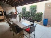 Casa / Sobrado para Venda em Uberaba/MG Beija Flor II 2...