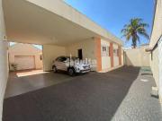 Casa / Sobrado para Venda em Uberlândia/MG Centro 3 Quartos