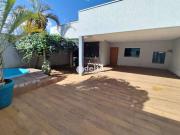 Casa / Sobrado para Venda em Uberlândia/MG Jardim...