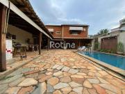 Casa / Sobrado para Venda em Uberlândia/MG Jardim...