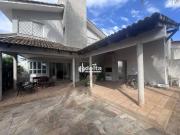 Casa / Sobrado para Venda em Uberlândia/MG Jardim...