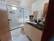 Casa / Sobrado para Venda em Uberlândia/MG Jardim...