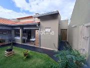 Casa / Sobrado para Venda em Uberlândia/MG Jardim...