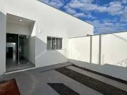 Casa / Sobrado para Venda em Uberlândia/MG Laranjeiras 2...