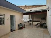 Casa / Sobrado para Venda em Uberlândia/MG Martins 3 Quartos