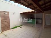 Casa / Sobrado para Venda em Uberlândia/MG Nossa Senhora...