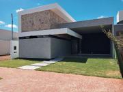 Casa / Sobrado para Venda em Uberlândia/MG Novo Mundo 3...