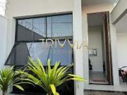 Casa / Sobrado para Venda em Uberlândia/MG Novo Mundo 4...