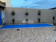 Casa / Sobrado para Venda em Uberlândia/MG Pampulha 3...