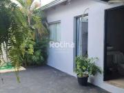Casa / Sobrado para Venda em Uberlândia/MG Pampulha 5...