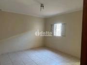 Casa / Sobrado para Venda em Uberlândia/MG Planalto 4...