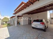 Casa / Sobrado para Venda em Uberlândia/MG Santa Mônica...