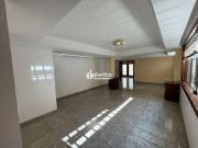 Casa / Sobrado para Venda em Uberlândia/MG Umuarama 5...